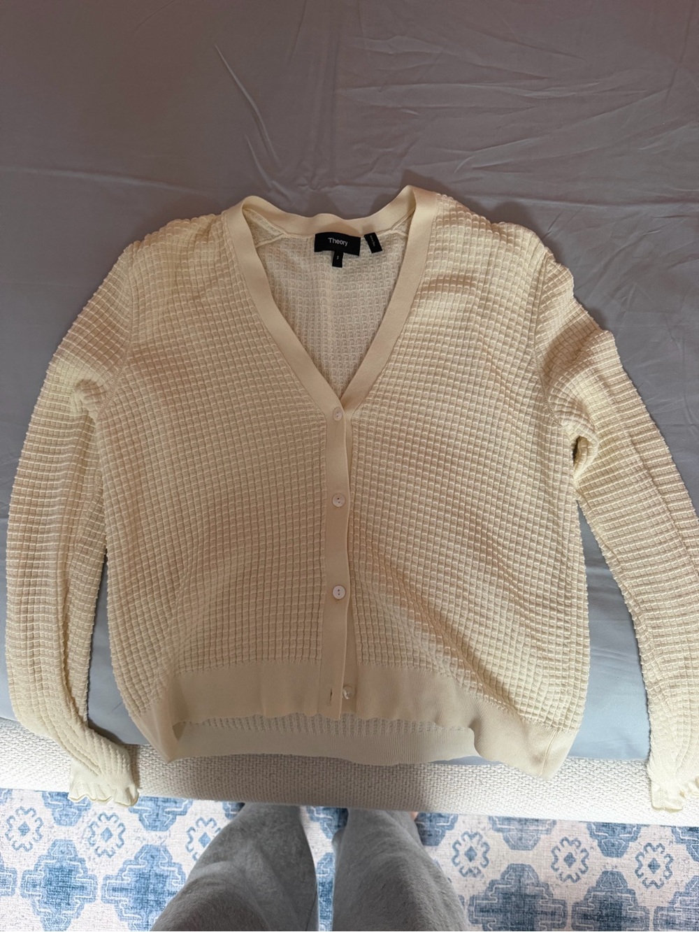 Theory Cream Textured V-Neck Button Cardigan with Scallop